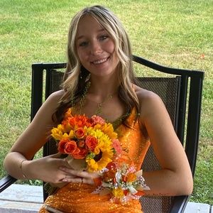 Meet your Posher, Ava